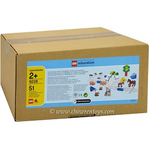 Additional product catalog view highlighting the features of the LEGO® DUPLO® 9228 Farm Animals Set (SOLD OUT). 